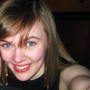 Meet your Posher, Caitlin